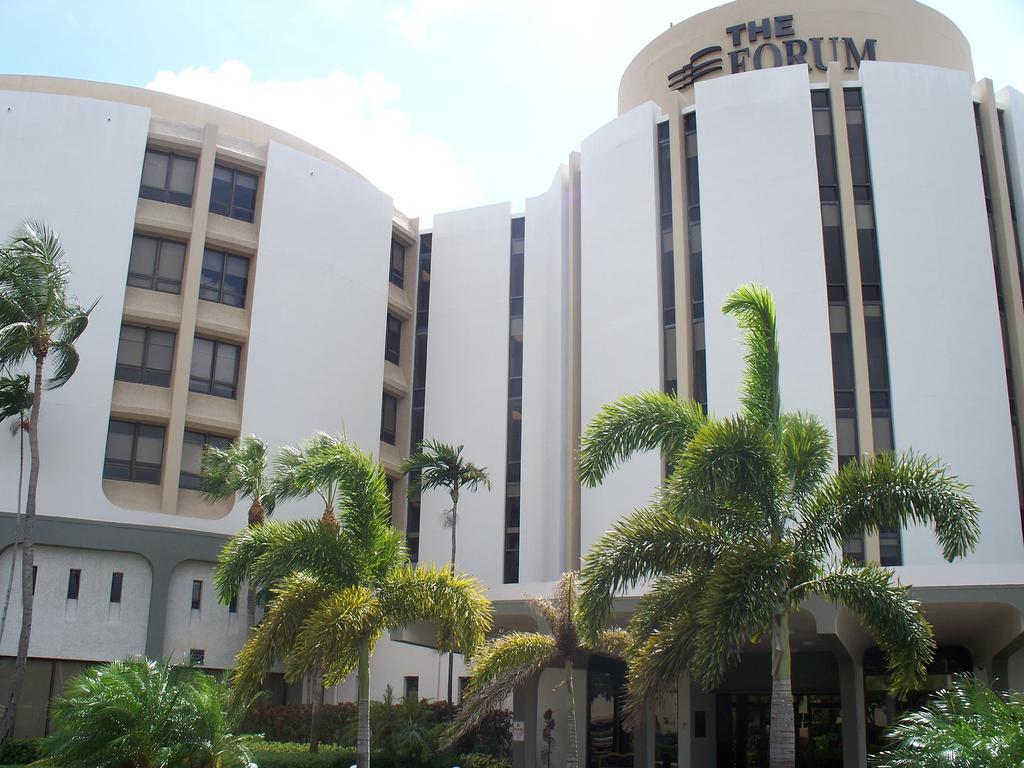 Forum Pompano Beach Luaran gambar