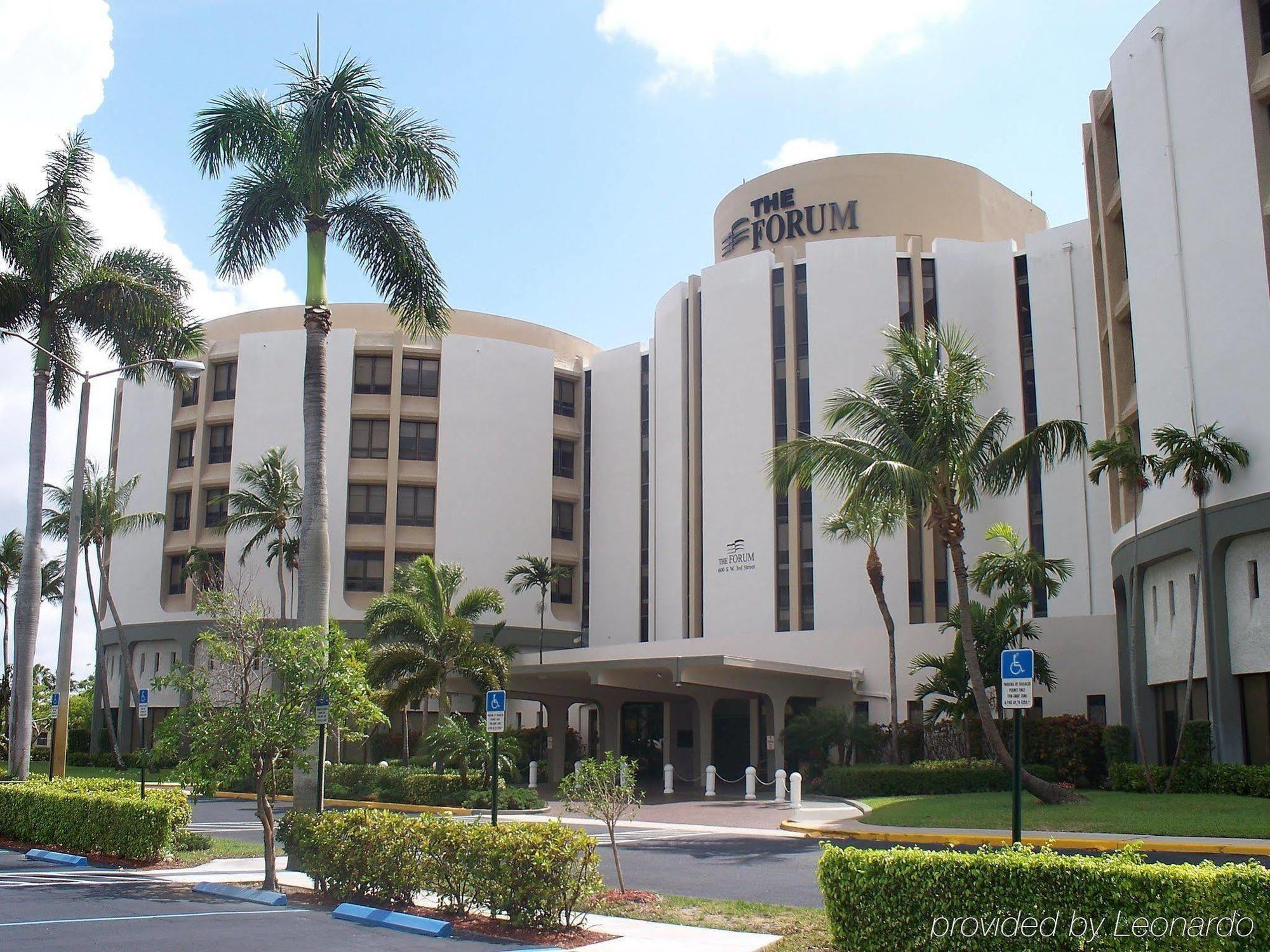 Forum Pompano Beach Luaran gambar