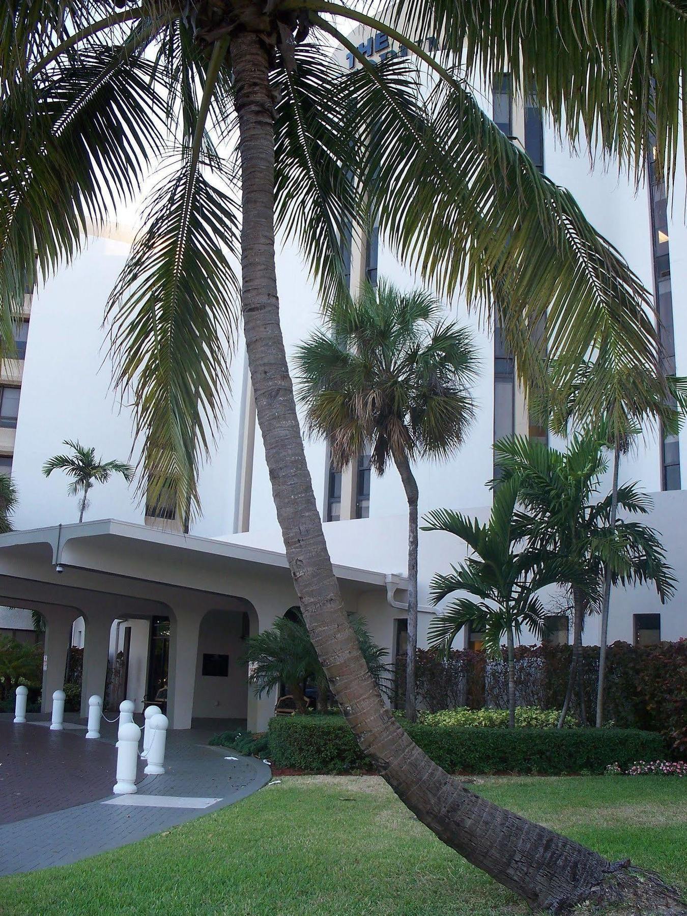 Forum Pompano Beach Luaran gambar